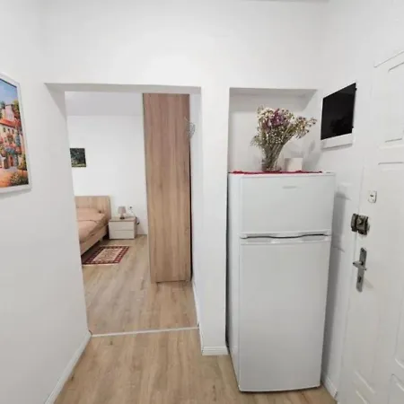 Kalpazo Myslym Shyri Apartment