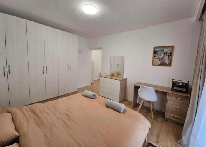 Kalpazo Myslym Shyri * تيرانا