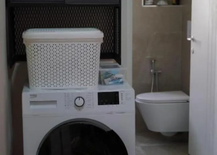 Kalpazo Myslym Shyri شقة *